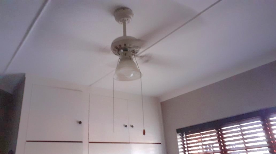 5 Bedroom Property for Sale in Campher Park Eastern Cape